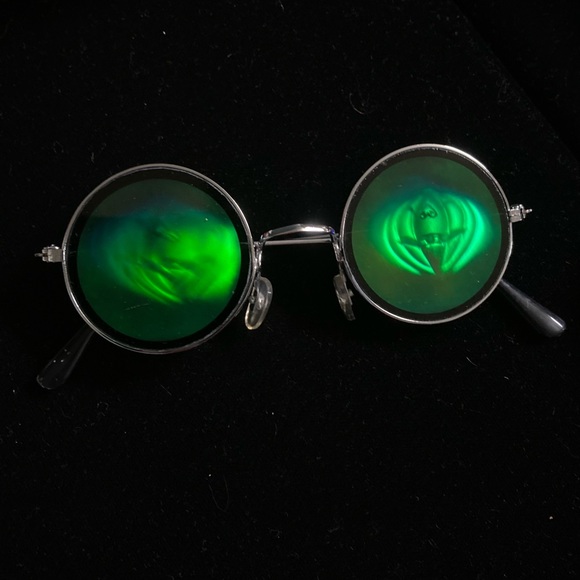 Vintage MarvinTheMartian ShihTzu Paperweight Dora Felix Holigraphic sunglasses - Picture 5 of 16